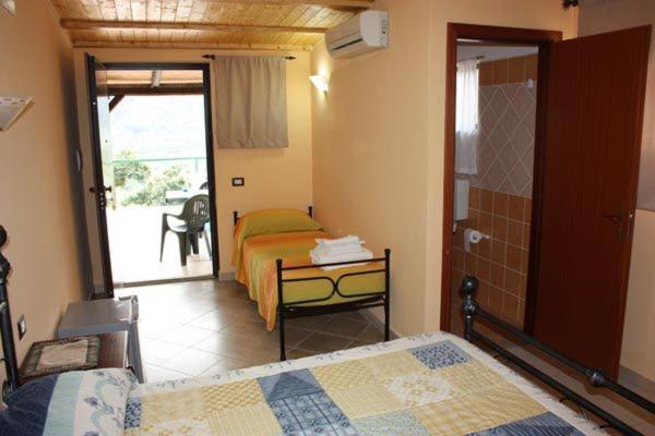 Agriturismo Ghiritina Francavilla di Sicilia Oda fotoğraf